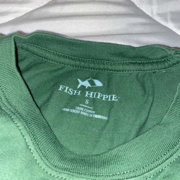 SOLD FISH HIPPIE green shirt - Picture 3 of 3